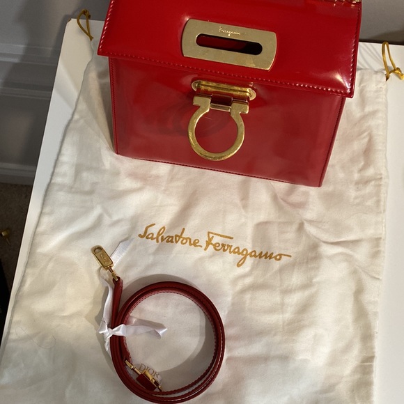 Ferragamo Iconic Top Handle (S), Ferragamo's Creation" Museum Bag - Picture 16 of 16